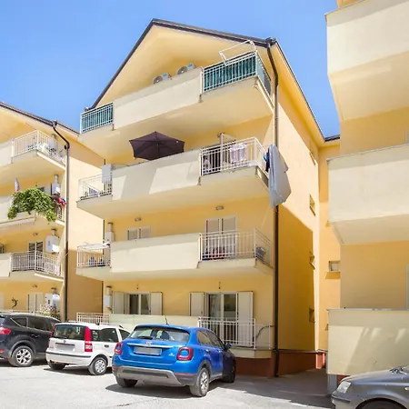 Pet Friendly Apartment In Caulonia Marina Apartamento Caulonia Marina